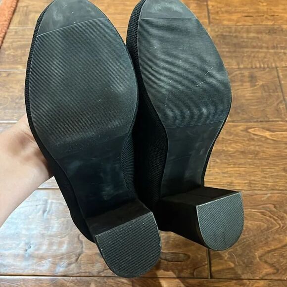 TORRID Black Stretch Knit Pump, size 8.5 WW - Picture 9 of 9